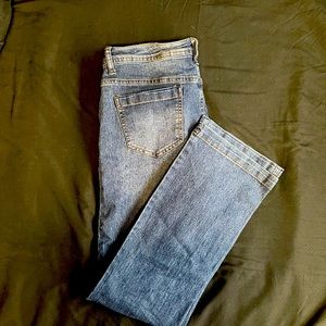 Like new Hybrid & Company Jegging material slim bootcut jeans (13) inseam 30’